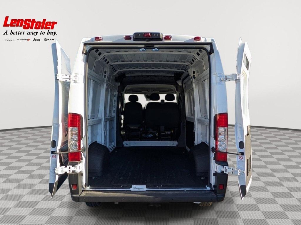 2026 RAM PROMASTER 2500 TRADESMAN — фото 9