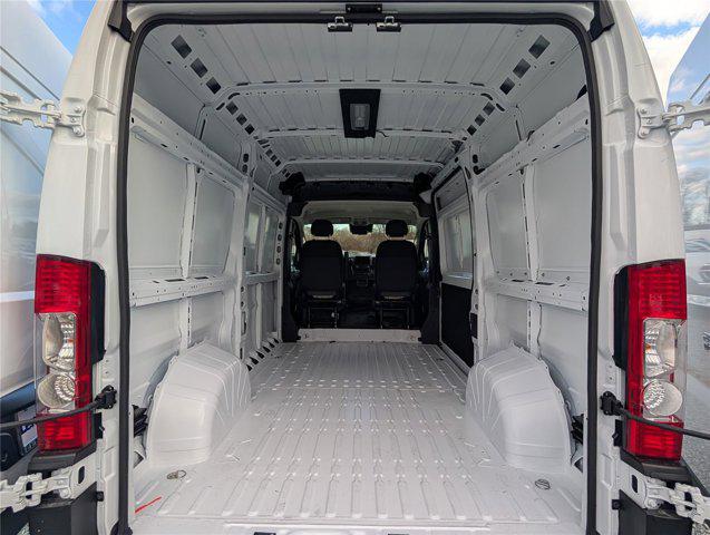 صورة 10 لـ 2026 RAM PROMASTER 2500 TRADESMAN