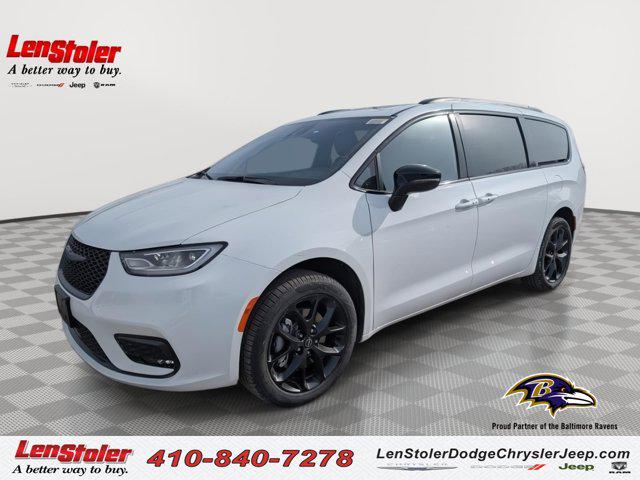 New 2026 Chrysler Pacifica L