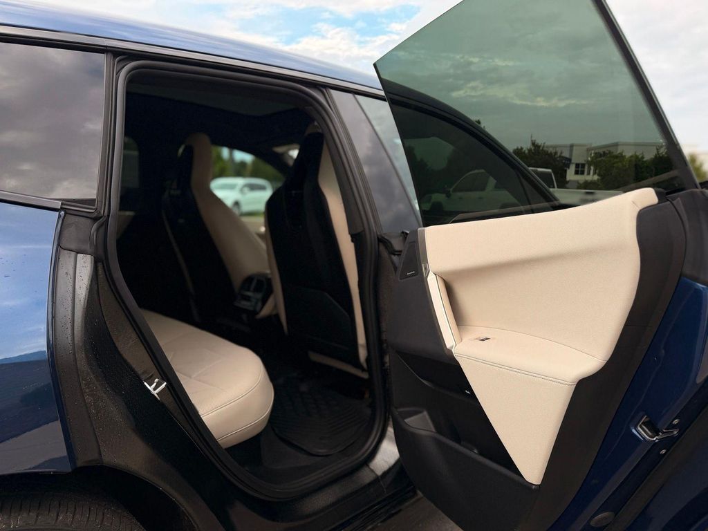 2024 BMW IX XDRIVE50 — миниатюра 28