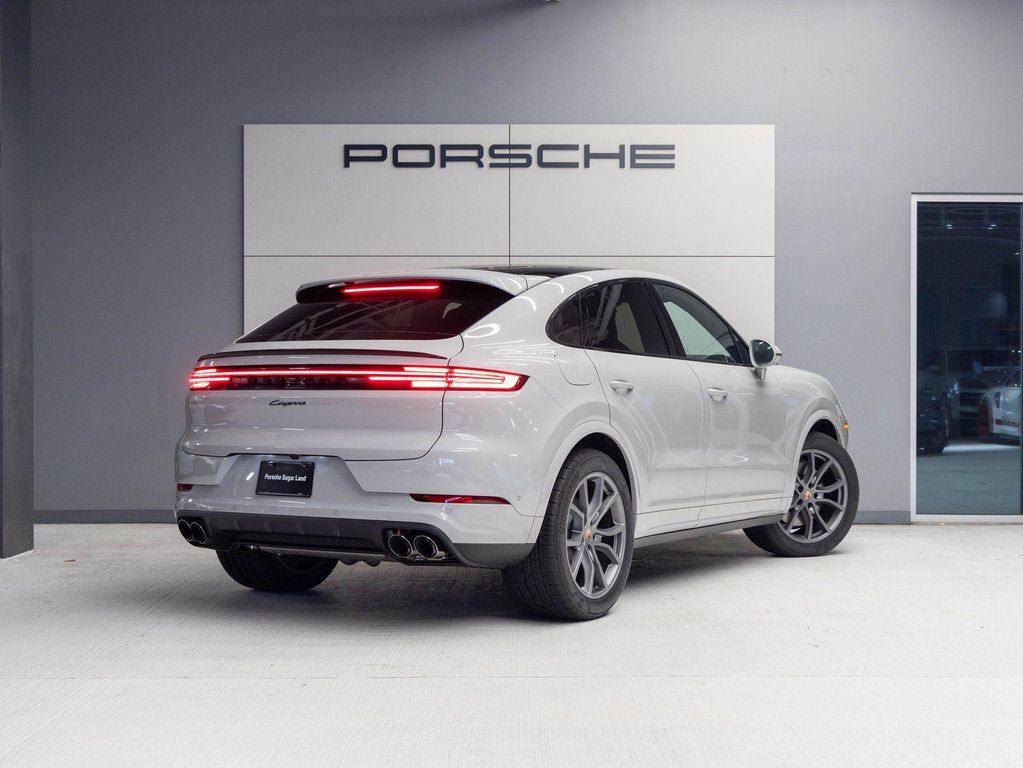 PORSCHE CAYENNE - 7
