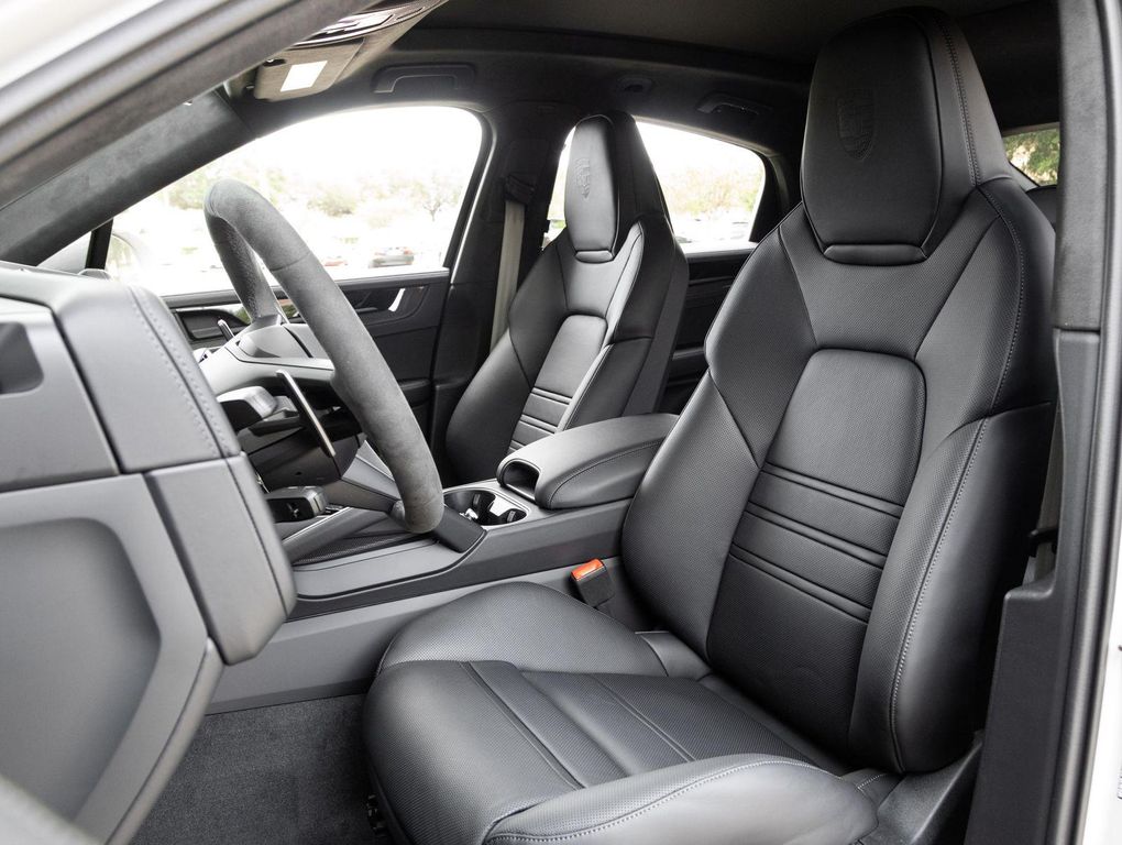 PORSCHE CAYENNE - 5