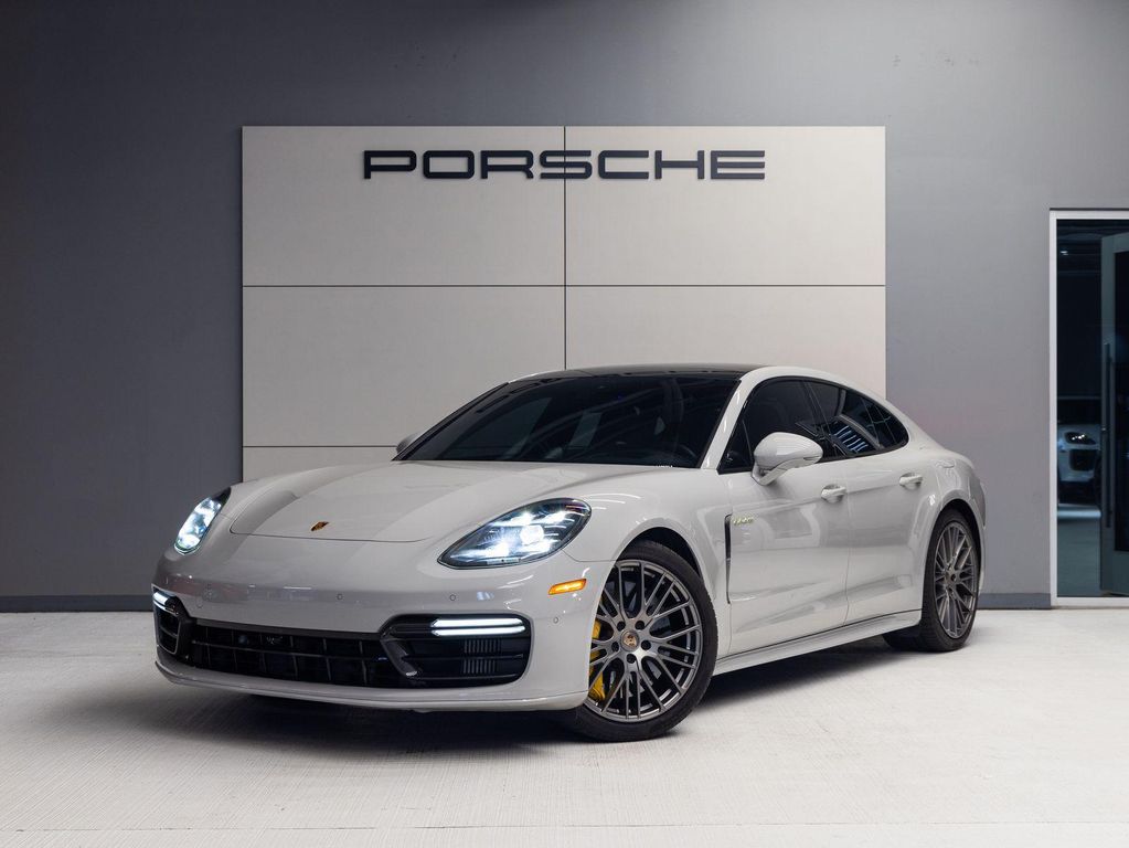 صورة 1 لـ 2022 Porsche PANAMERA TURBO S