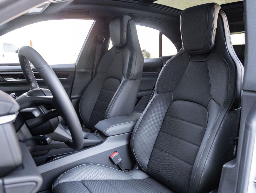 صورة 5 لـ 2026 Porsche MACAN MACAN ELECTRIC 4
