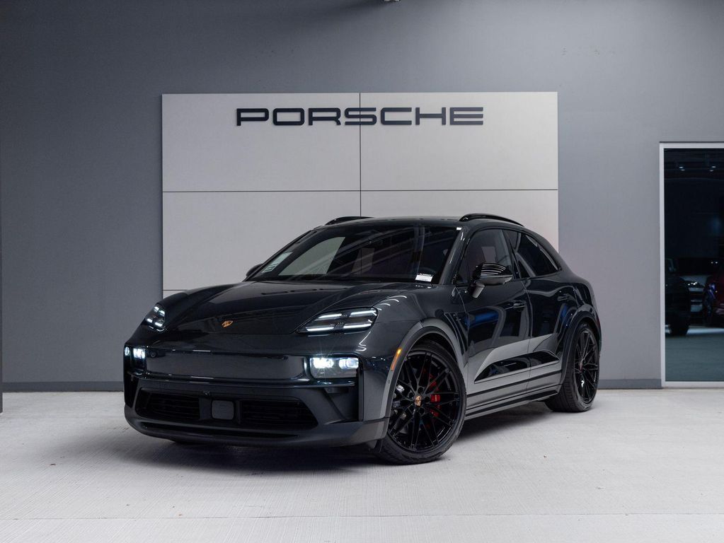 New 2026 Porsche Macan Macan Electric GTS