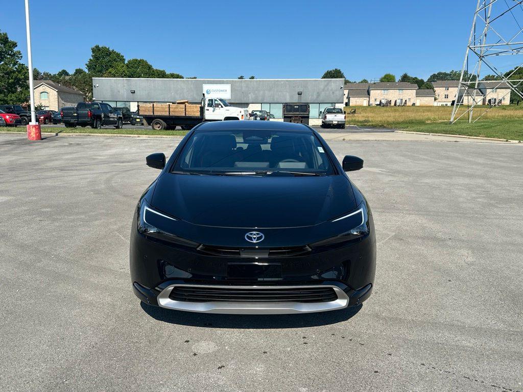 2026 TOYOTA PRIUS PLUG-IN HYBRID XSE PREMIUM — фото 2