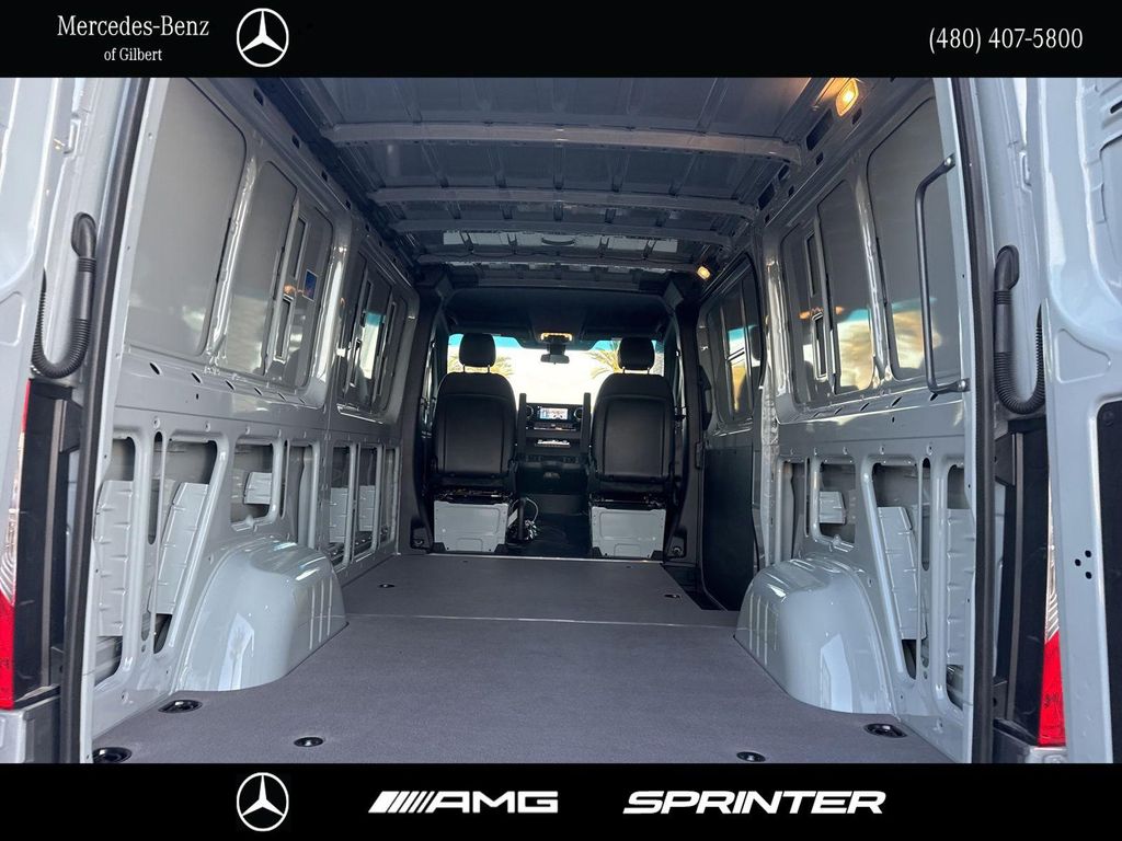 صورة 9 لـ 2026 Mercedes-BENZ OTHERS