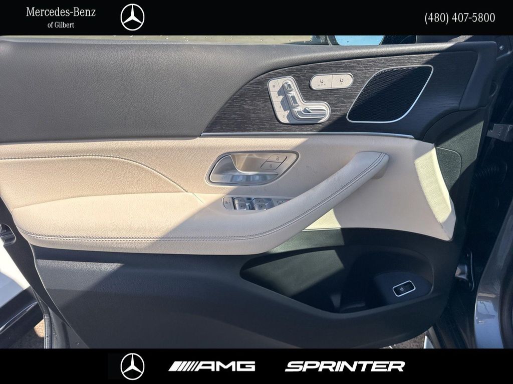 2026 Mercedes-BENZ GLE 缩略图 13