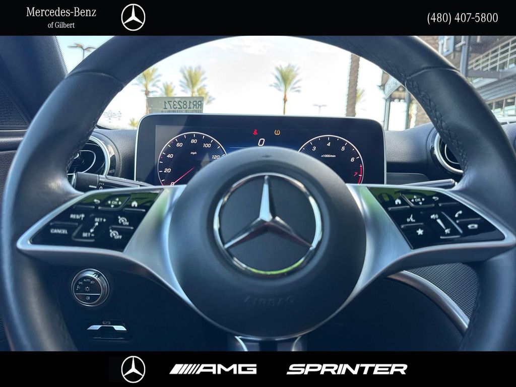 2024 Mercedes-BENZ C-CLASS — миниатюра 29