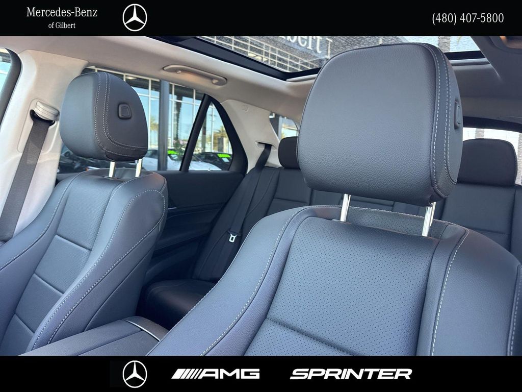 2026 Mercedes-BENZ GLE thumbnail 17