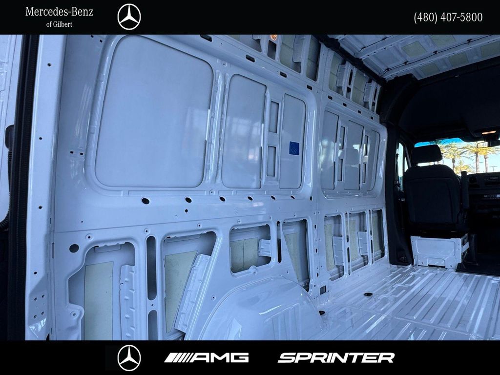 صورة 7 لـ 2026 Mercedes-BENZ OTHERS