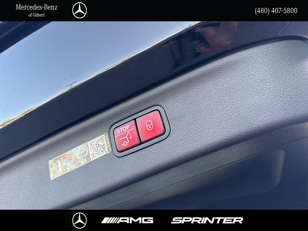 صورة 7 لـ 2026 Mercedes-BENZ EQS