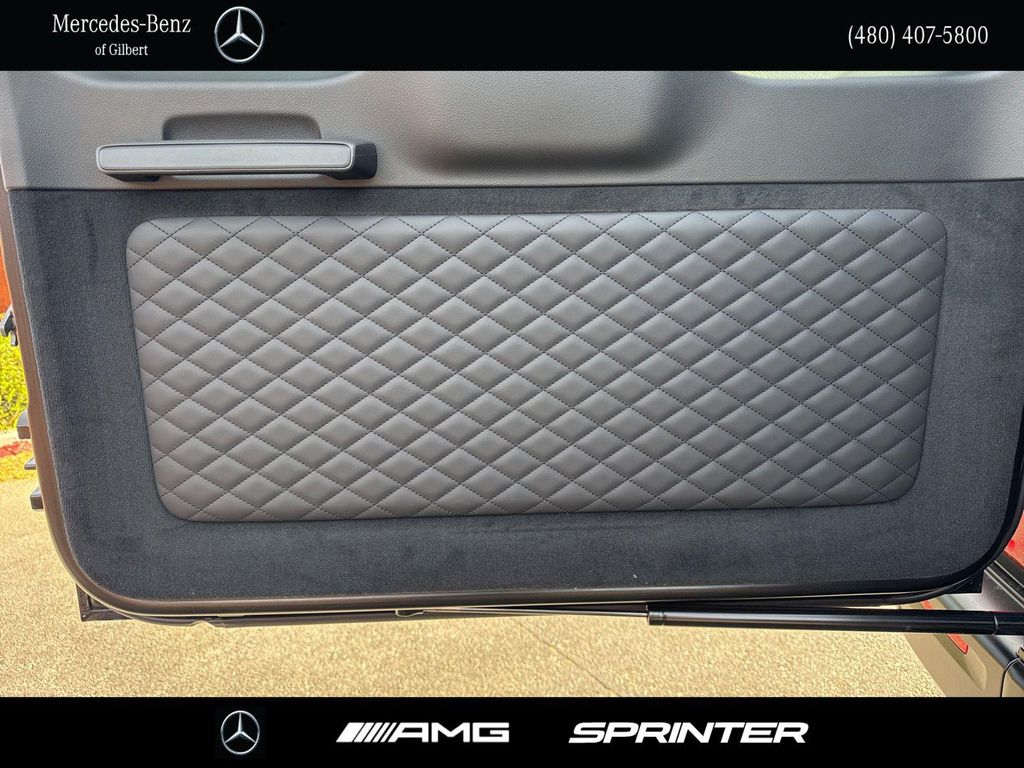 MERCEDES-BENZ G-CLASS - 8