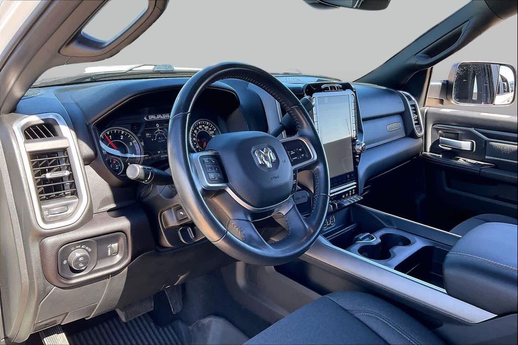 2022 RAM 3500 BIG HORN CREW CAB 4X4 8' BOX 缩略图 17