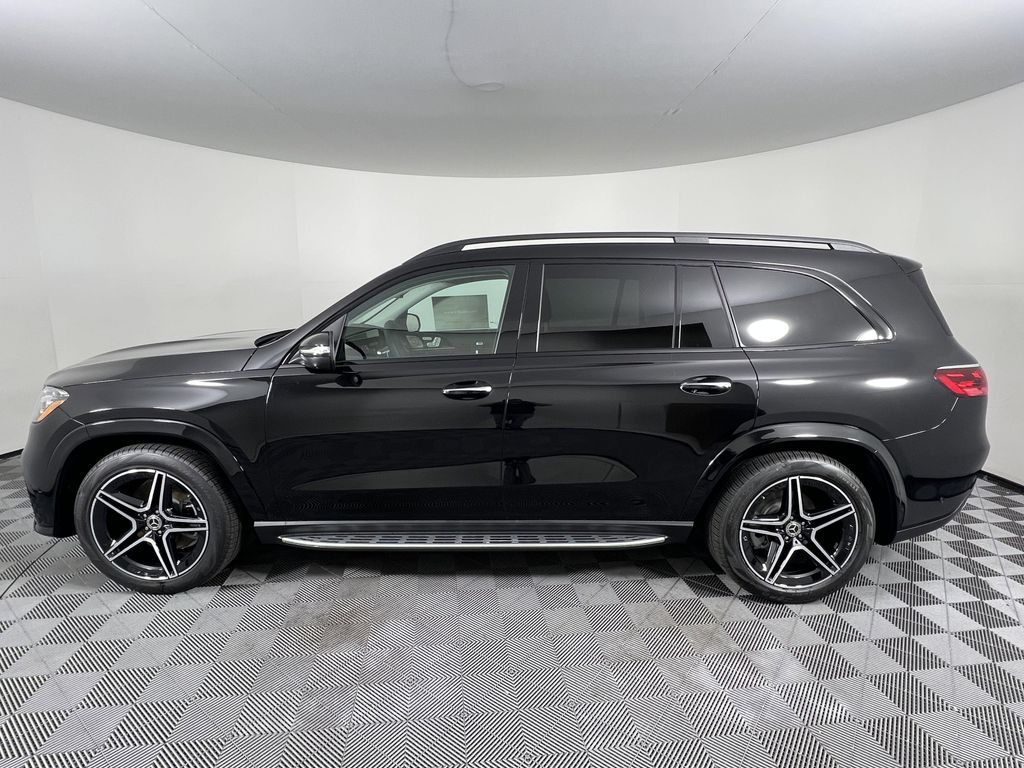 MERCEDES-BENZ GLS - 7