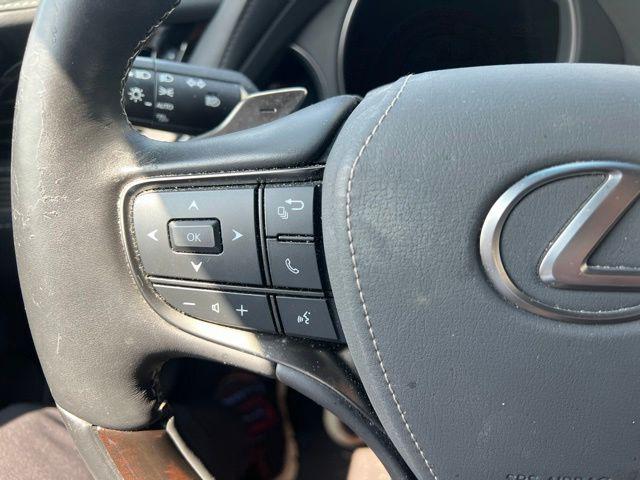 صورة مصغرة 19 لـ 2021 Lexus LS 500H BASE