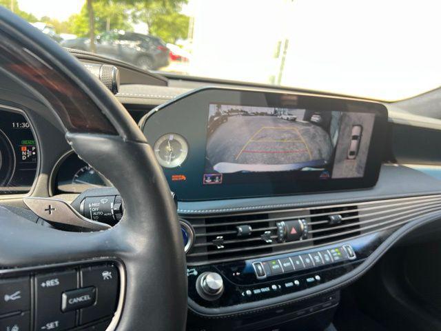 صورة مصغرة 21 لـ 2021 Lexus LS 500H BASE