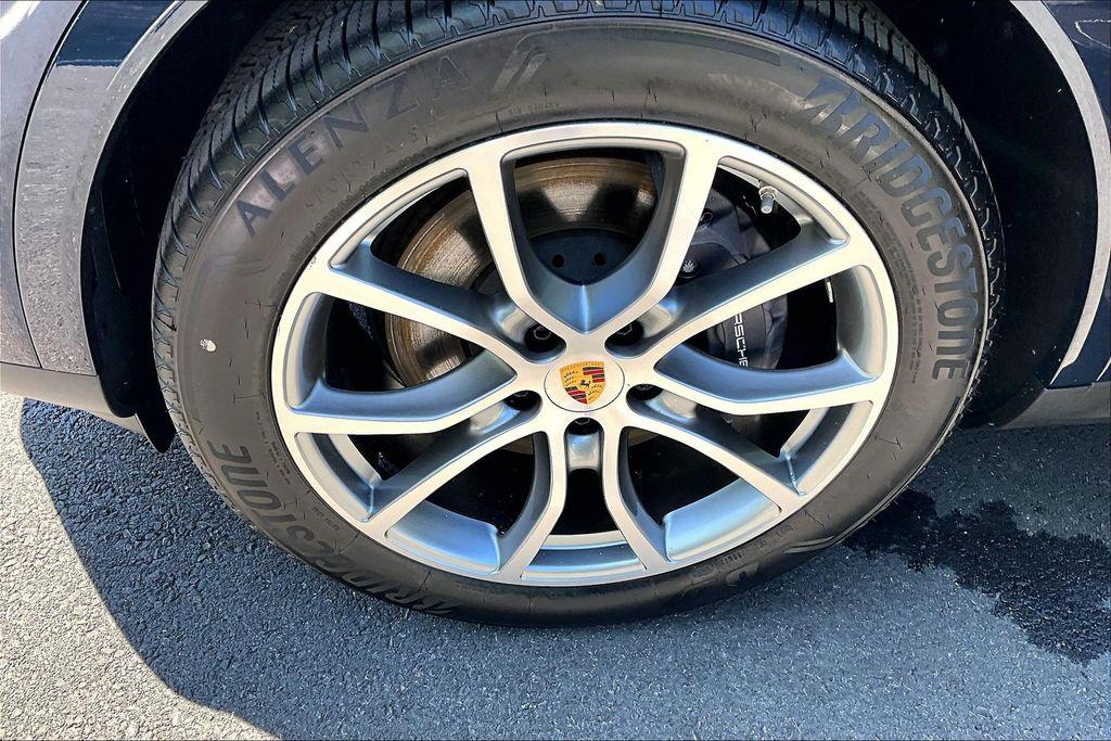 PORSCHE CAYENNE - 8