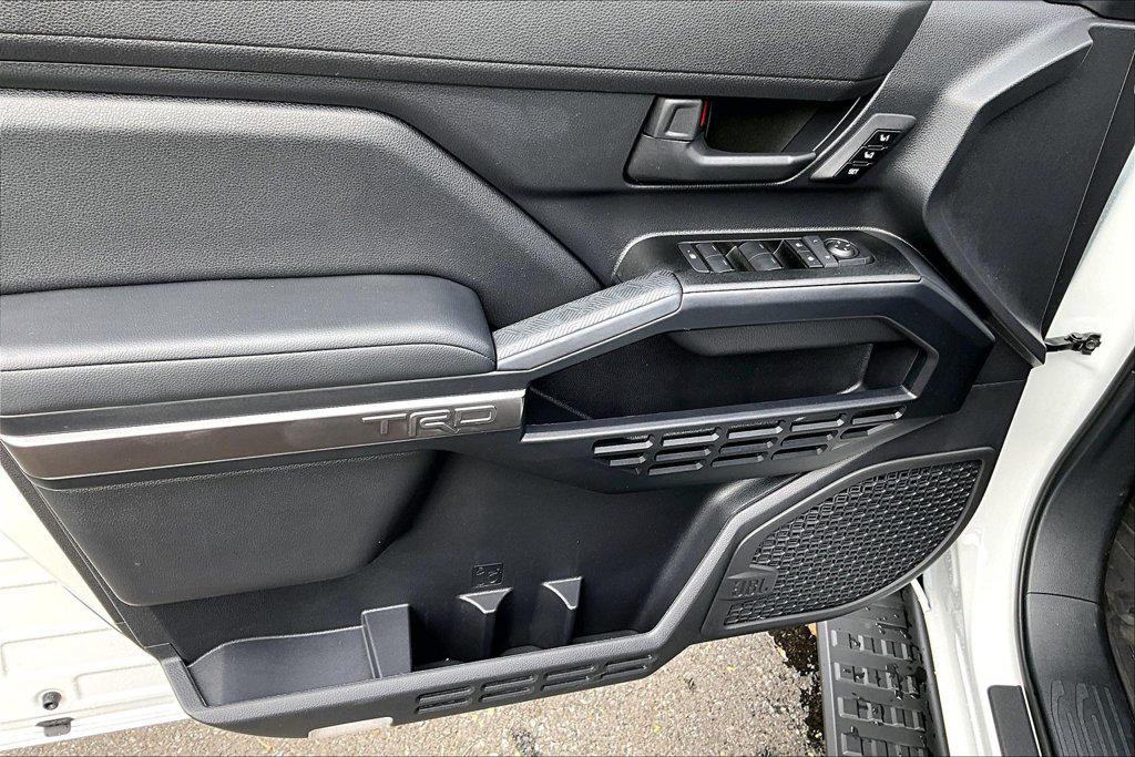 صورة مصغرة 18 لـ 2026 Toyota 4RUNNER TRD OFF ROAD PREMIUM