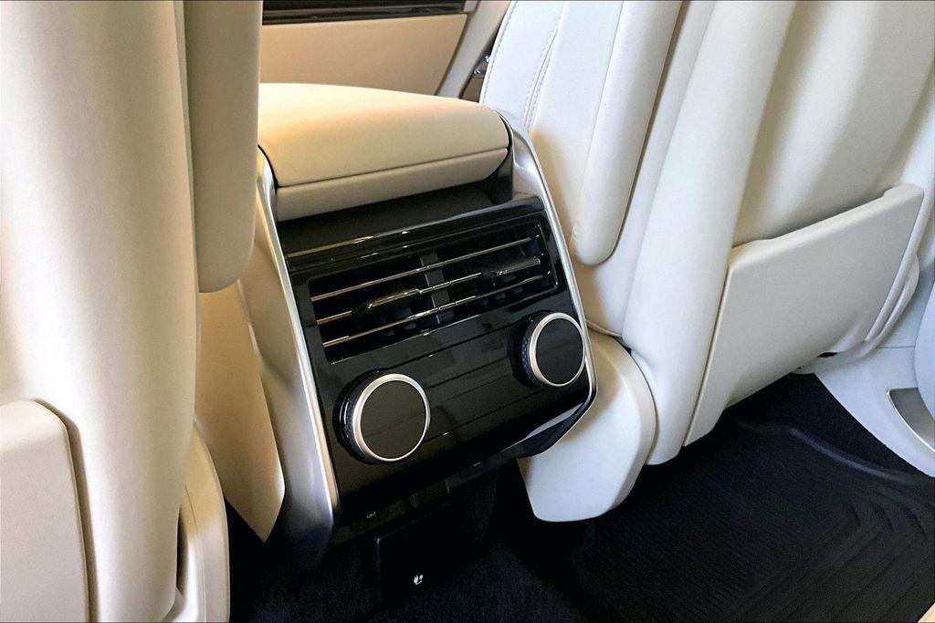 صورة 9 لـ 2026 LAND Rover RANGE ROVER P550E SE