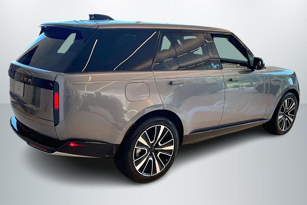 صورة 6 لـ 2026 LAND Rover RANGE ROVER P550E SE