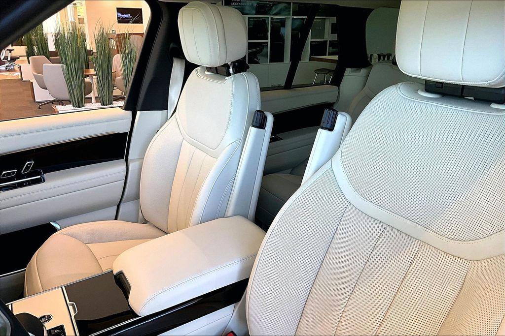 صورة مصغرة 16 لـ 2026 LAND Rover RANGE ROVER P550E SE