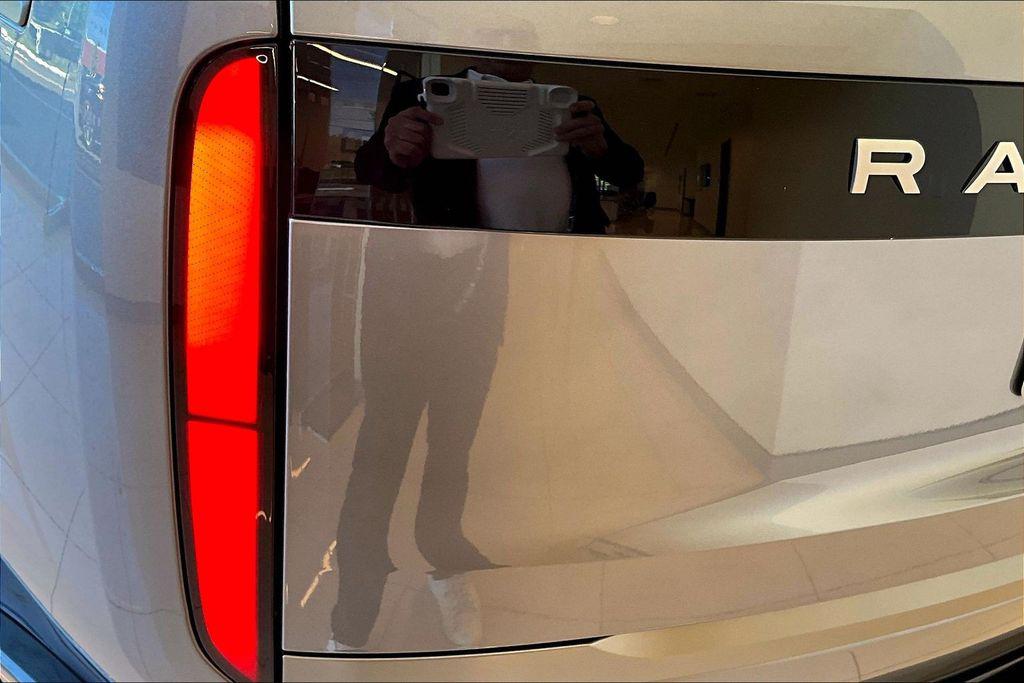 صورة مصغرة 18 لـ 2026 LAND Rover RANGE ROVER P550E SE