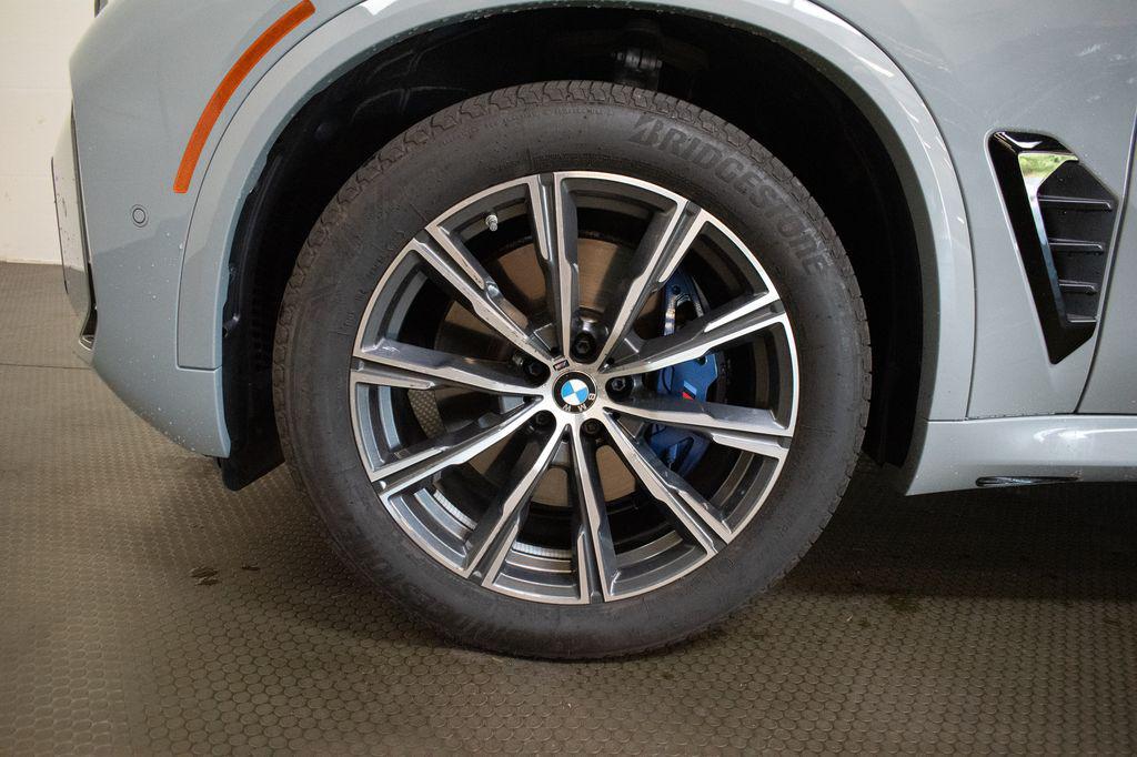 2025 BMW X5 XDRIVE40I photo 9