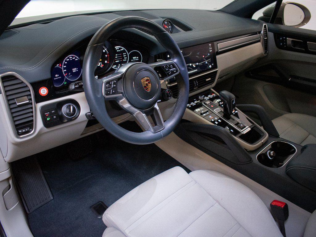 PORSCHE CAYENNE - 4