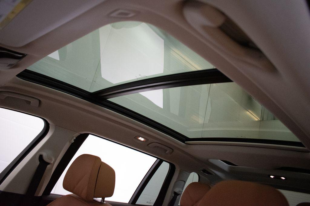 صورة مصغرة 22 لـ 2027 BMW X7 XDRIVE40I