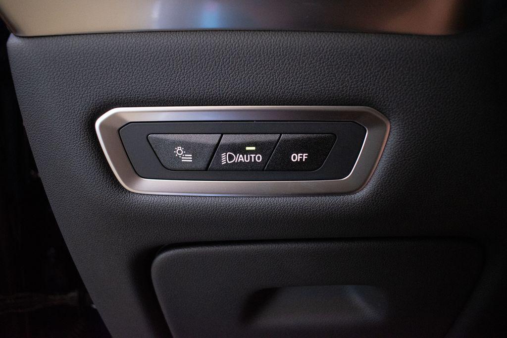 صورة مصغرة 20 لـ 2027 BMW X7 XDRIVE40I