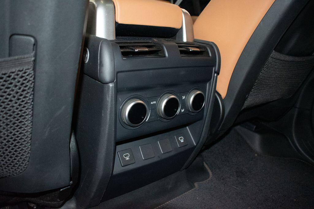 2023 LAND Rover DEFENDER 130 S 缩略图 23