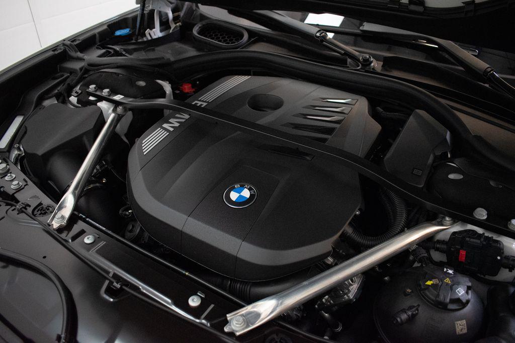صورة 10 لـ 2026 BMW 740 XDRIVE