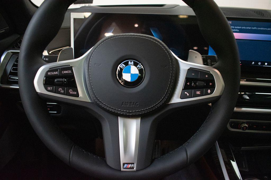 صورة مصغرة 12 لـ 2027 BMW X7 XDRIVE40I