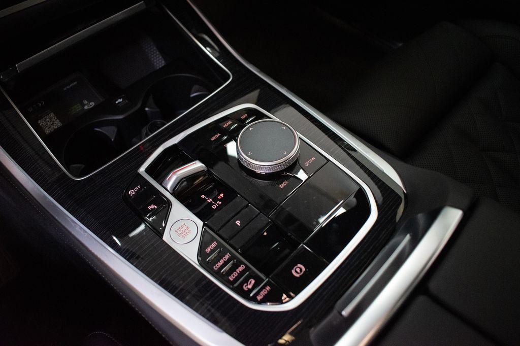 صورة مصغرة 19 لـ 2026 BMW X5 XDRIVE40I