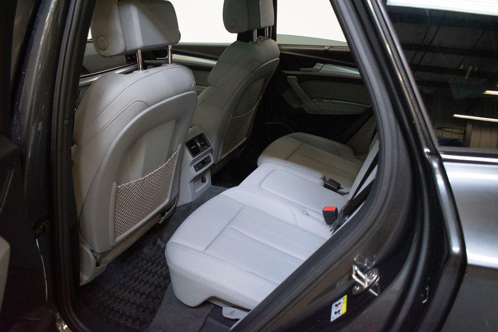 صورة مصغرة 24 لـ 2024 AUDI Q5 45 S LINE PRESTIGE