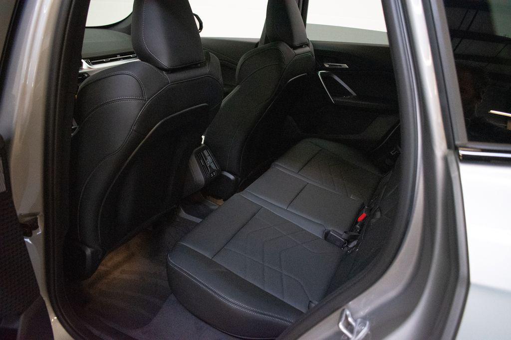 صورة مصغرة 24 لـ 2026 BMW X1 M35I