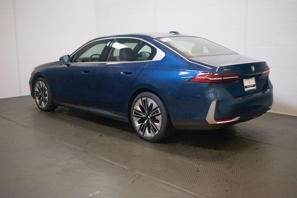 صورة 6 لـ 2026 BMW 540 XDRIVE