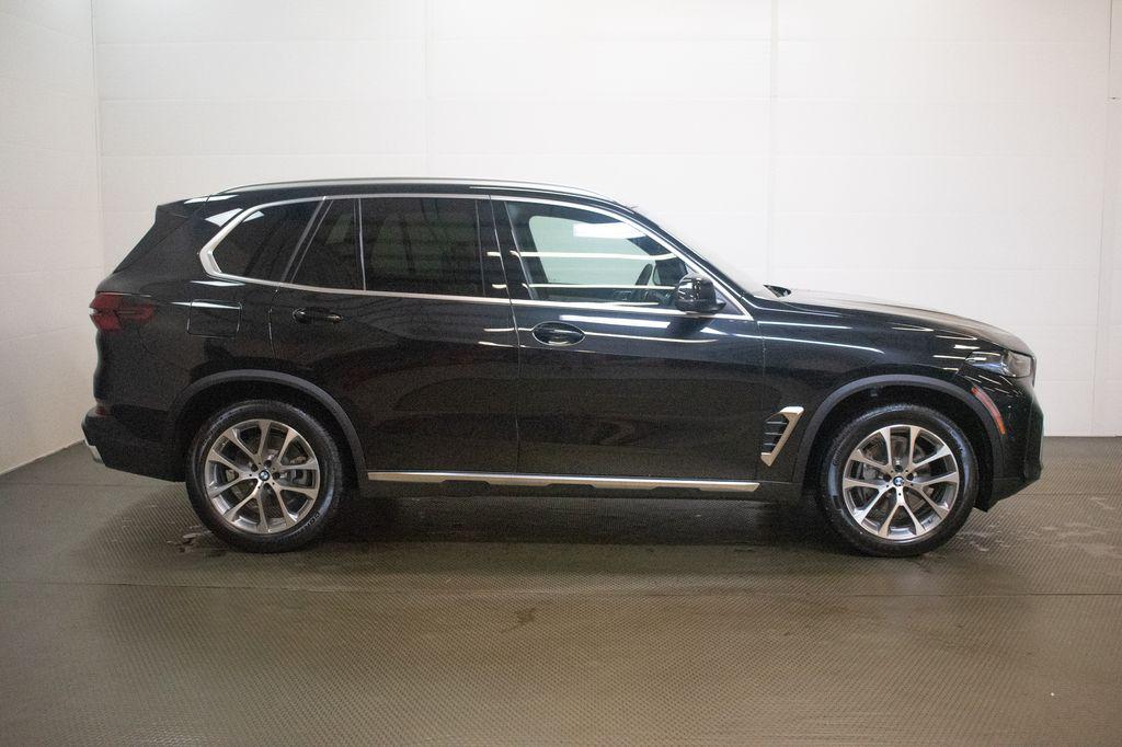 صورة 3 لـ 2026 BMW X5 XDRIVE40I