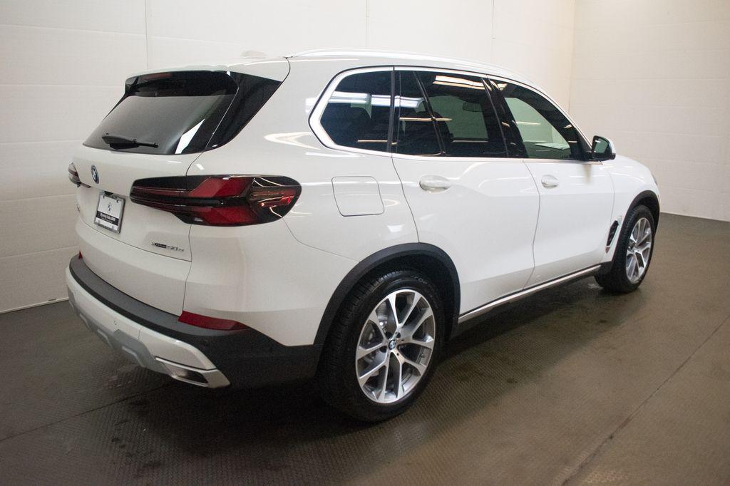 صورة 4 لـ 2026 BMW X5 PHEV XDRIVE50E