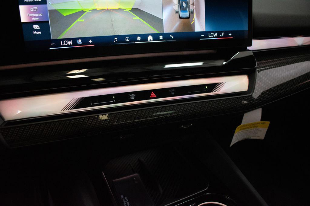 صورة مصغرة 18 لـ 2027 BMW 550E 550E XDRIVE