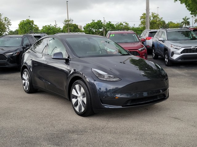 TESLA MODEL Y LONG RANGE - 3