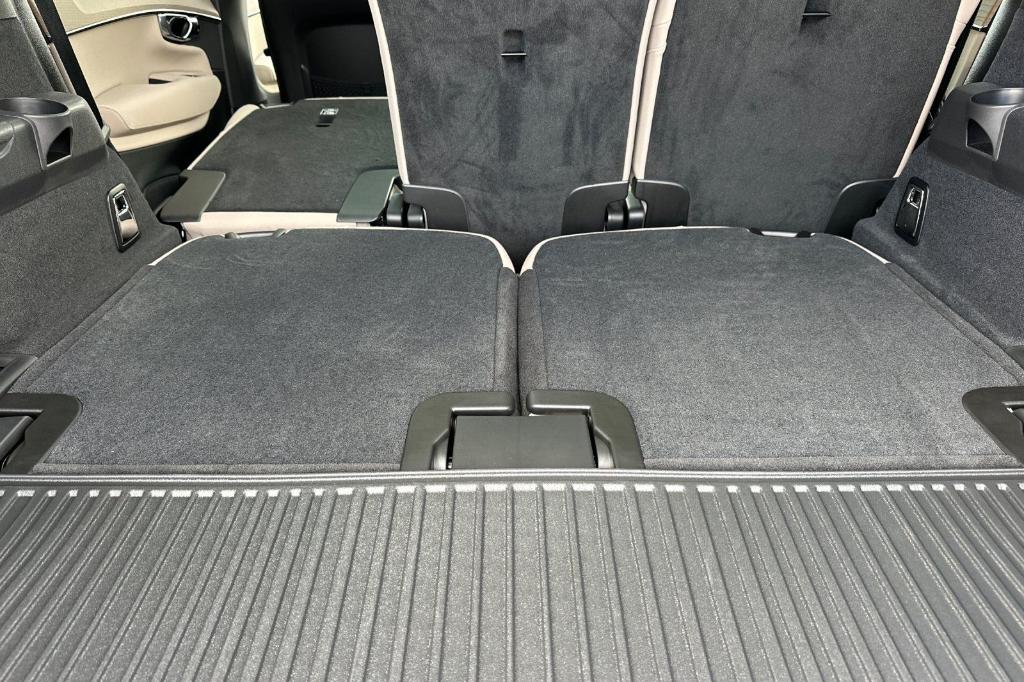 2026 Volvo XC90 B6 PLUS 7-SEATER — миниатюра 15