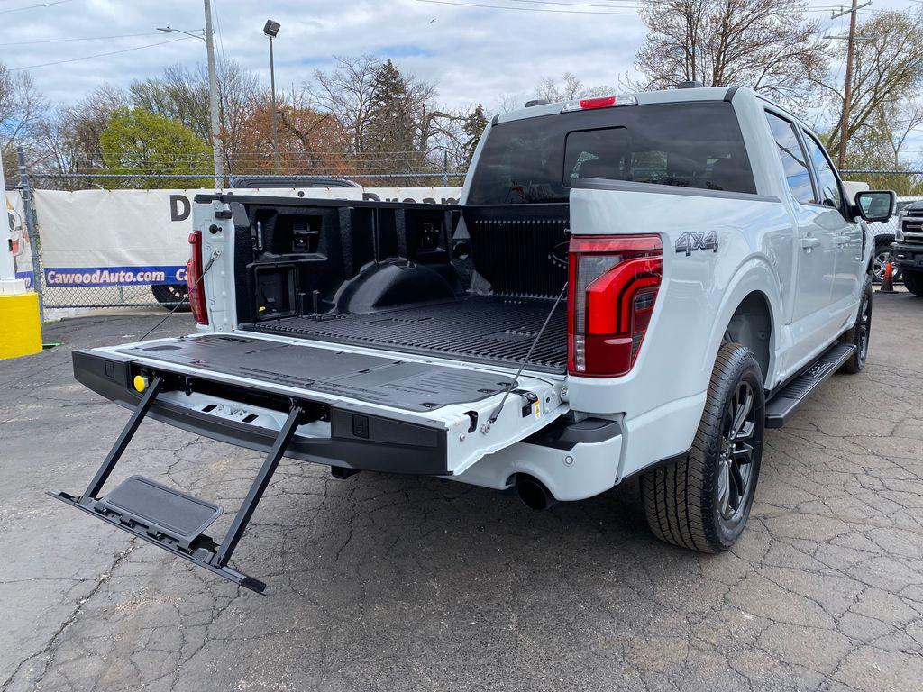 FORD F-150 LARIAT - 5