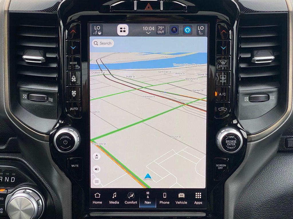 صورة مصغرة 25 لـ 2022 RAM 1500 SPORT
