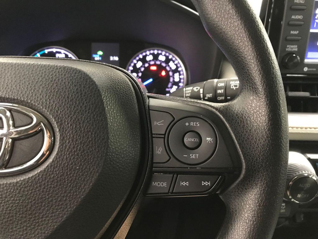 صورة مصغرة 19 لـ 2022 Toyota RAV4 HYBRID XLE