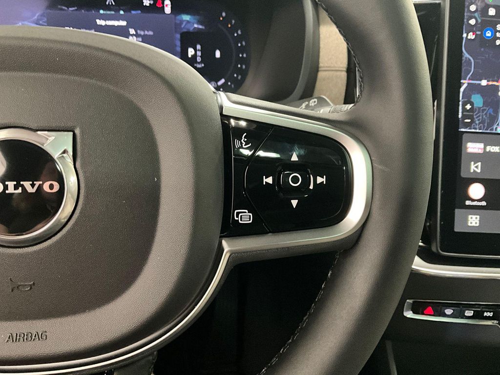 2026 Volvo XC90 PLUS, B6 AWD GAS (MILD HYBRID), GASOLINE, BRI — миниатюра 19