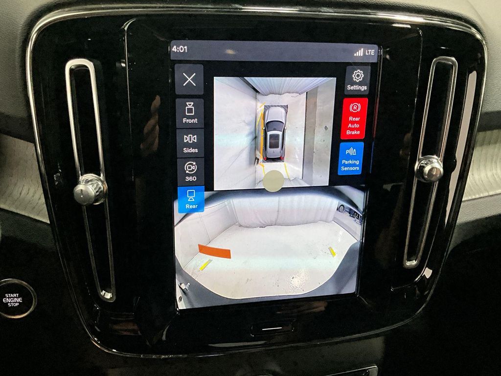 2026 Volvo XC40 PLUS, B5 AWD GAS (MILD HYBRID), DARK — фото 21