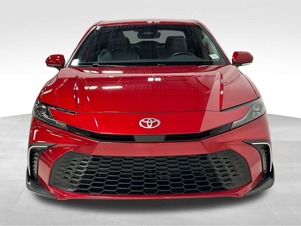 2025 Toyota CAMRY SE — фото 3