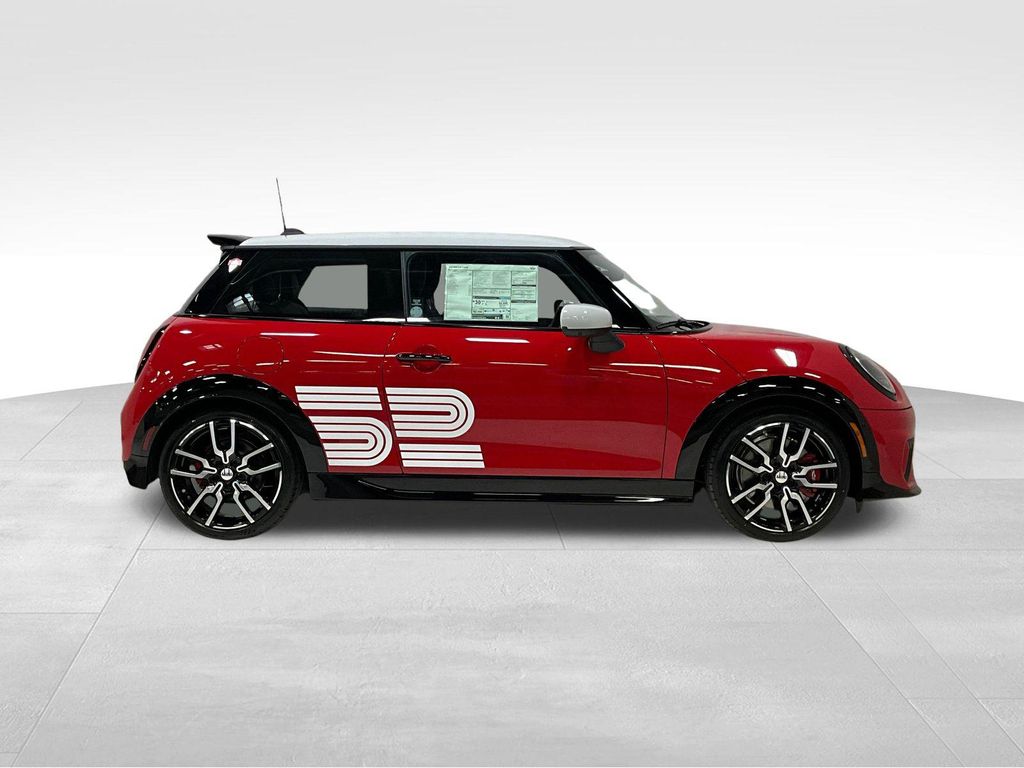 2026 MINI HARDTOP JOHN COOPER WORKS — фото 4